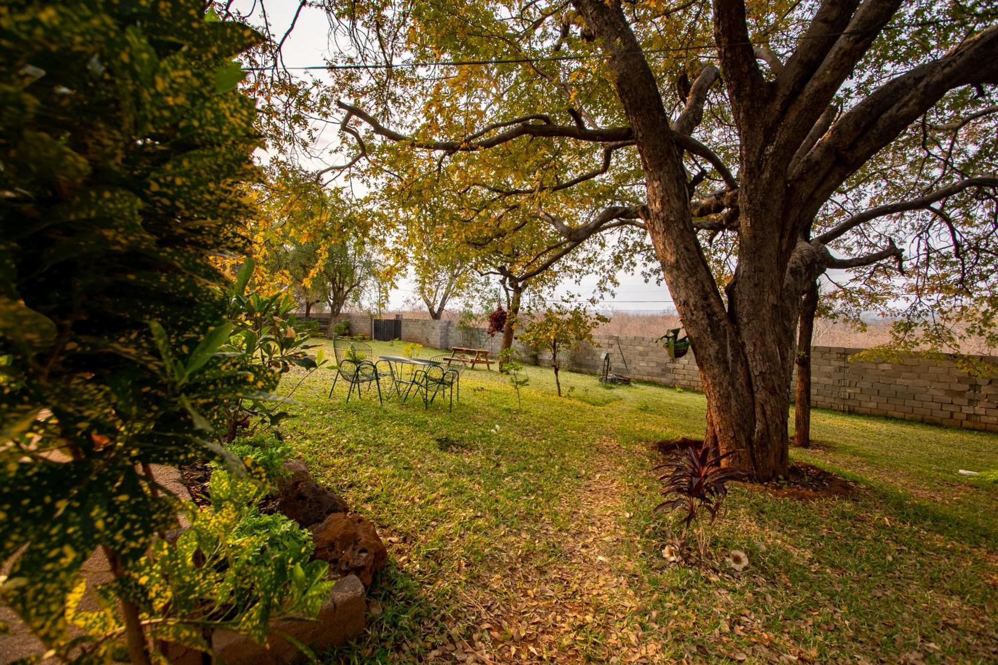 Wood Road Guest Lodge Victoria Falls Zewnętrze zdjęcie